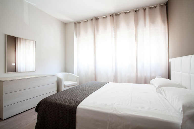Bedroom 2, Astoria Suite Apartments, Bologna
