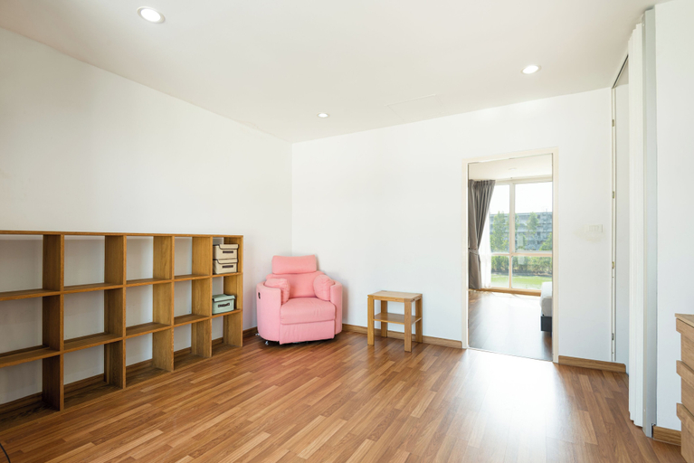 Room 3, 3 bedroom 3 private bahtroom villa, Min Buri