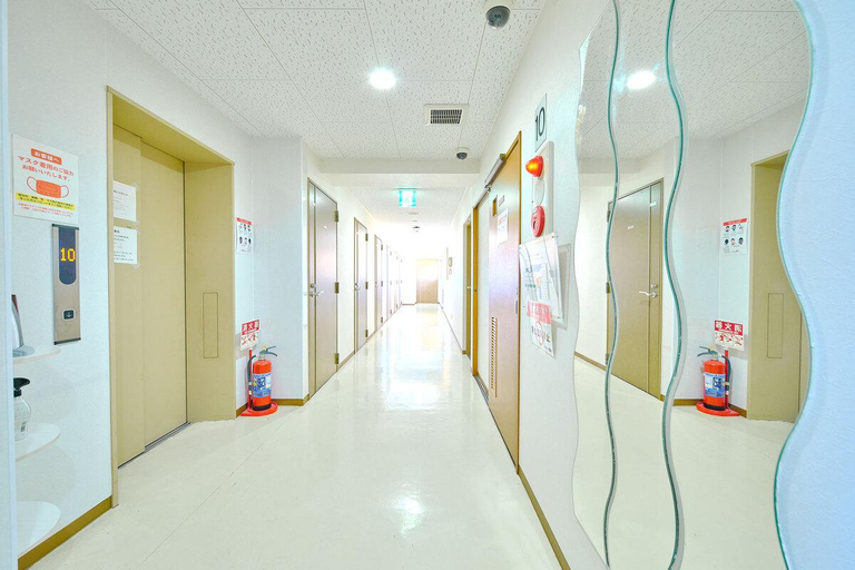 Others 5, Hotel Accela, Taitō