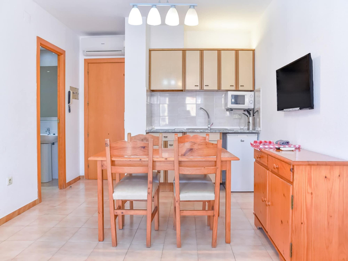 Dining 3, Comfort at Comte D'empuries, Girona