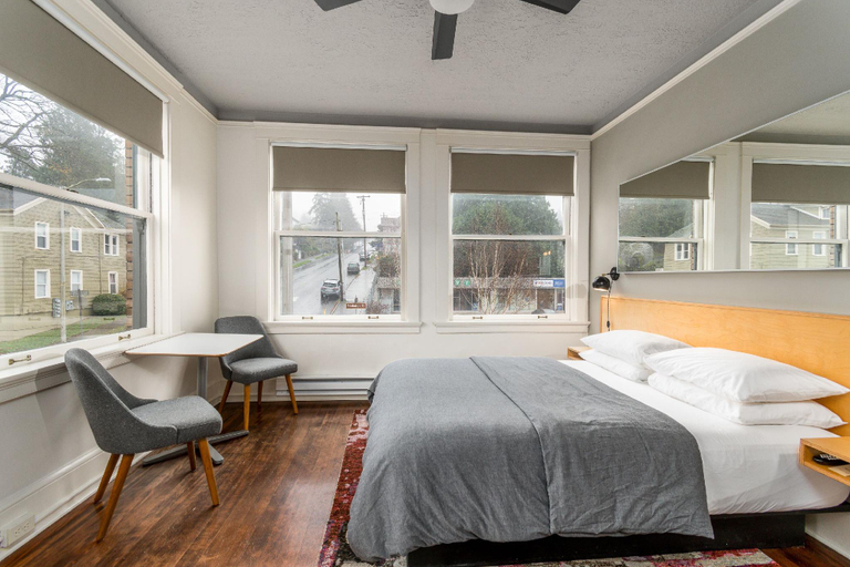 Bedroom 3, Norblad Hotel, Clatsop