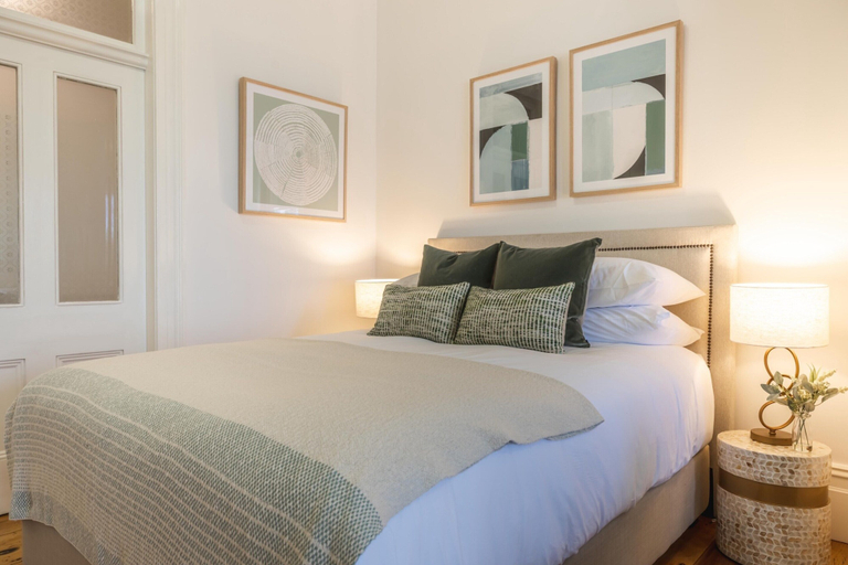 Room 5, Modern 1-bed Studio Near Tramsheds, Sydney