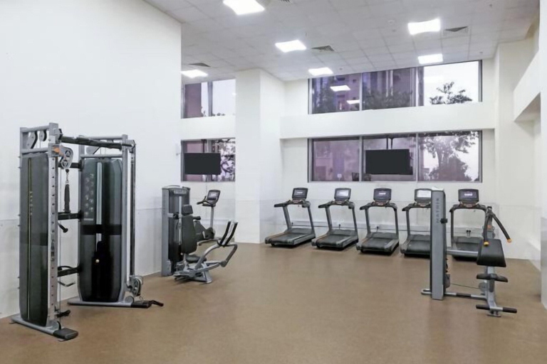 Gym 2, bnbme Classic 1BR 8 mins to Burj Khalifa, Dubai