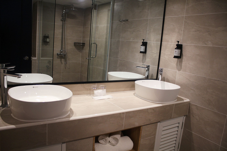 Bathroom 5, Wyndham Garden Shahzan Fraser's Hill, Raub