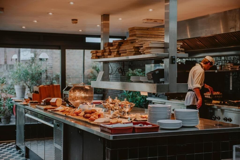 Breakfast buffet 3, Boutique Hotels MANNA & Blue, Nijmegen