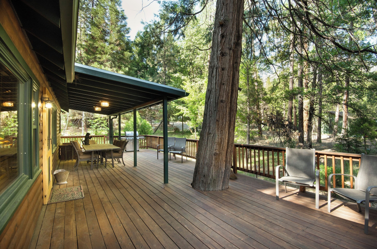 Interior 3, Sugar Pine Suite, Mariposa