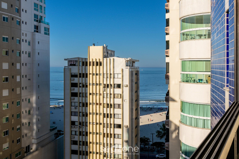 Exterior 2, Building on the Beachfront in BC - Esas, Balneário Arroio do Silva