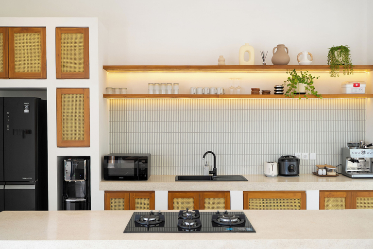 Private kitchen, Villa Kalia by Pertama Stay, Badung