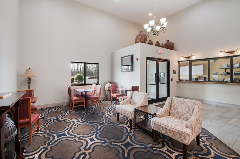 Public Area 2, Red Carpet Inn Indian Head, Charles