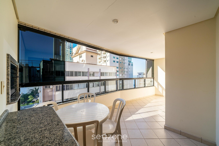 Interior 3, Building on the Beachfront in BC - Esas, Balneário Arroio do Silva