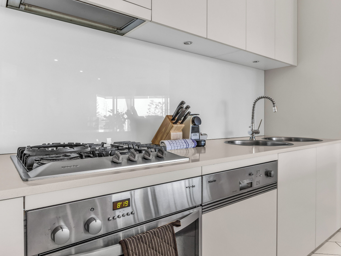 Private kitchen 2, Beachfront Bali Resort Kingscliff 1212, Tweed Heads