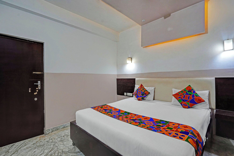 Room 3, Fabhotel D Season, Agra