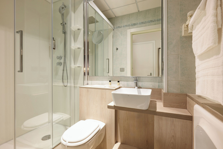 Bathroom 4, Hotel Croce di Malta, Venezia