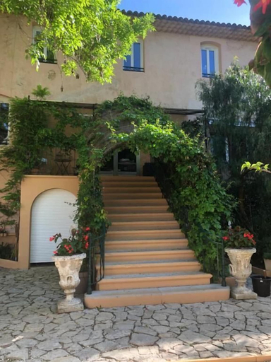 Exterior & Views, auberge de pachoquin, Var