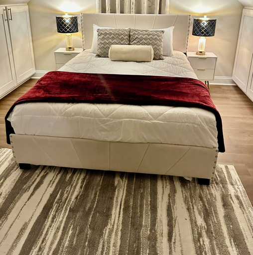 Room 5, Perfect Getaway, Nash