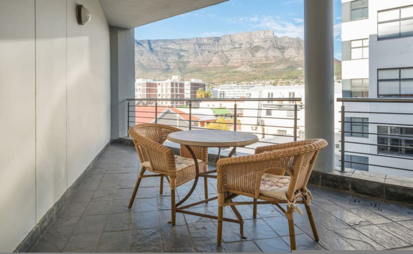 Room 5, 6th Floor - 3bed City Center Spacious Secure, City of Cape Town