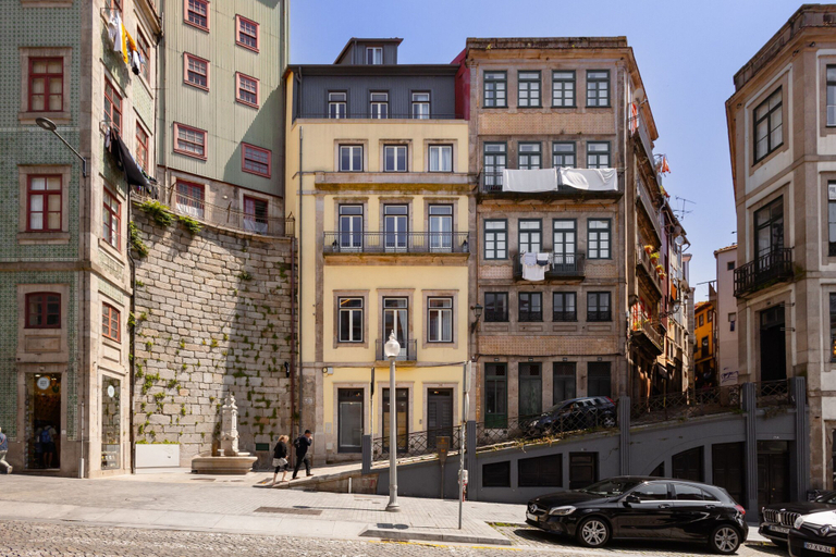 Room 2, RA - Flores 4 in Oporto, Porto