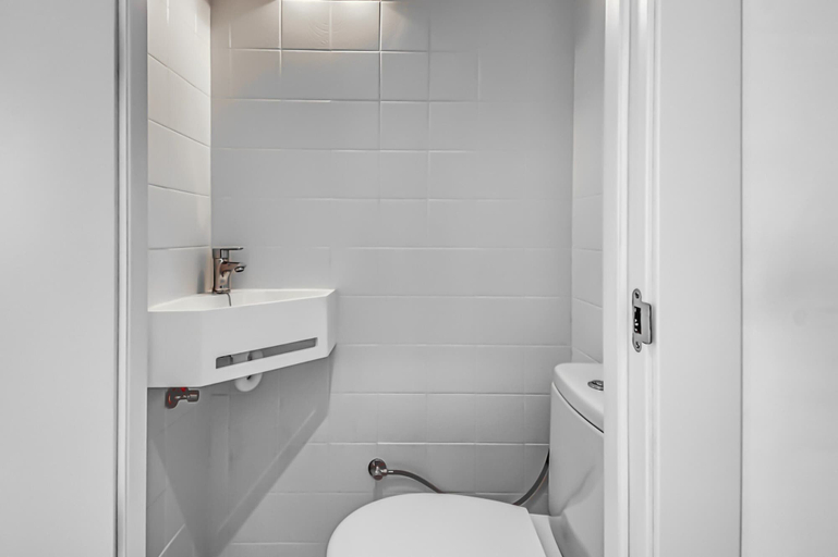 Bathroom 4, Villa Near Roses With Pool & Beach Access, Girona