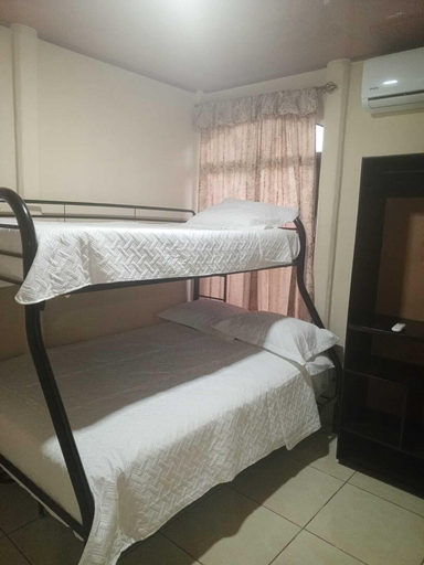 Room 5, Casa Vacacional, Osa