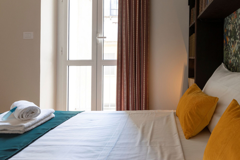 Room 2, Turin Bed Books by Wonderful Italy, Torino