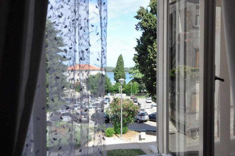 Others 4, Apartment in the heart of Pula, Pula