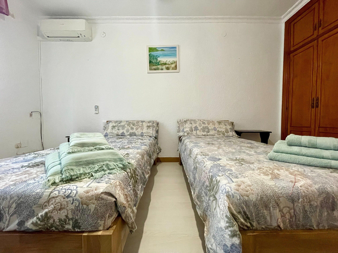 Room 3, Apartment in Playa de Pals Near Sandy Beach, Girona
