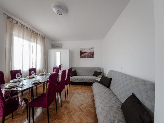 Others 5, Apartment in Seline Near Paklenica Park, Starigrad