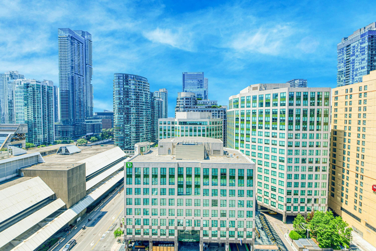 Exterior & Views, Union and Front Suites, Toronto