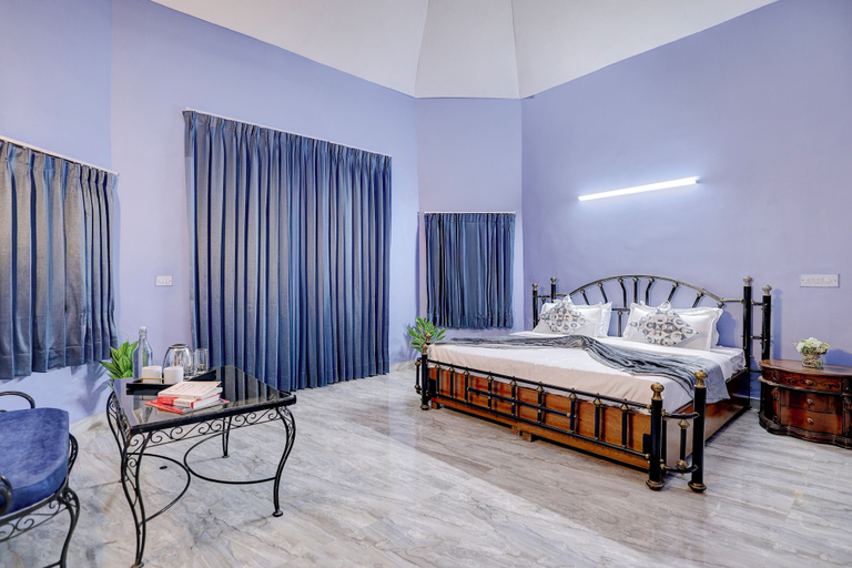 Room 2, Alaya Stays Casa Avakasha 4 BHK Villa, Gurgaon