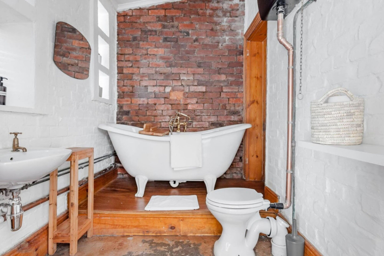 Room 4, Spacious 3-bed Sunlit Comfort Power Backup, City of Cape Town