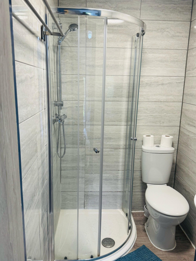 Bathroom 3, Park City Rooms, Manchester