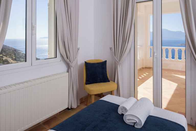 Room 4, Villa Krissa, Crete