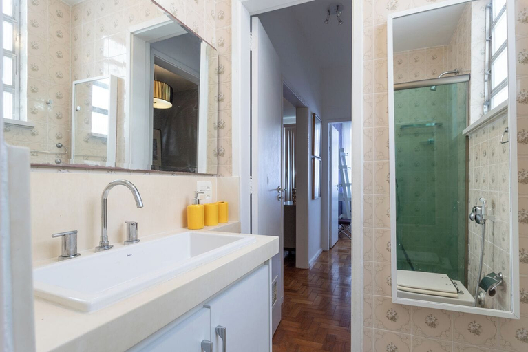 Room 2, Apartamento com Garagem a 400m da Praia de Ipanema, Rio de Janeiro