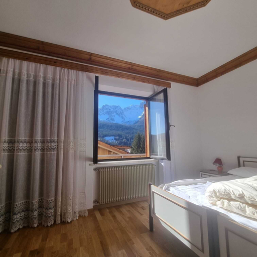 Room 2, Appartment le Gemme Dolomites escape, Belluno