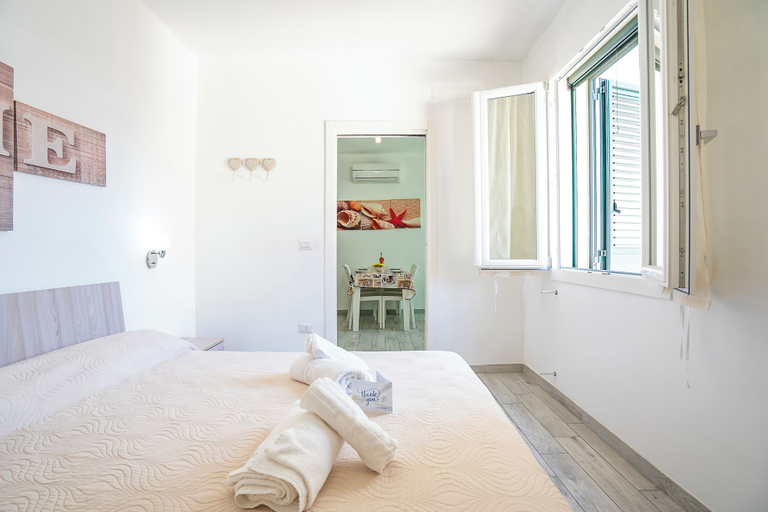 Room 3, Casa Graziano Apartments, Lecce