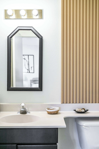 Room 3, Near Dtla Gem Stylish Private Suite w King bed, Los Angeles