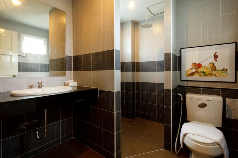 Bathroom 4, Cool Residence, Phuket Island