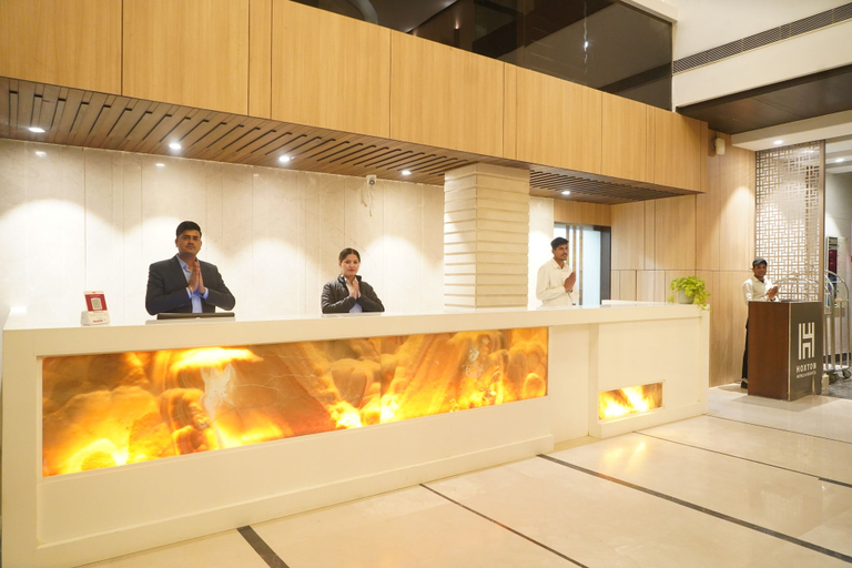 Lobby 5, Hoxton Hotels & Resorts, Sahibzada Ajit Singh Nagar