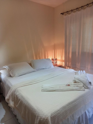 Bedroom 2, Cais Dourado Pousada, Maraú