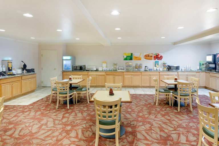Food & Drinks 5, Quality Inn Payson I-15, Utah