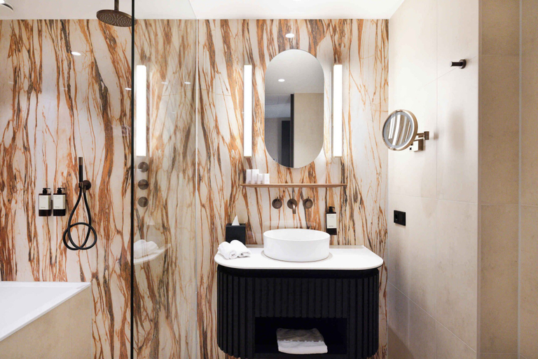 Bathroom 4, Kasteel Steenenburg, Heusden