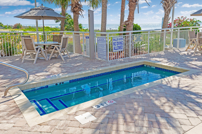Interior 4, Atlantica 754, Horry