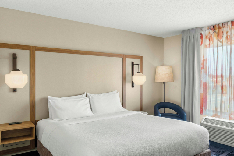 Bedroom 2, Fairfield Inn and Suites by Marriott Marion, Williamson