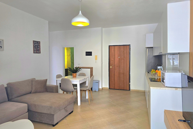 Others 4, Sunrise Apartment Qerret, Kavajës