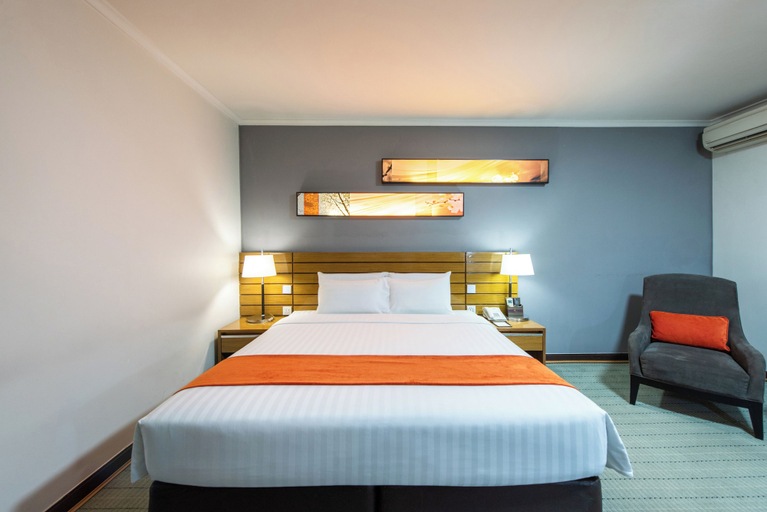 Bedroom 3, Maple Hotel, Bang Na