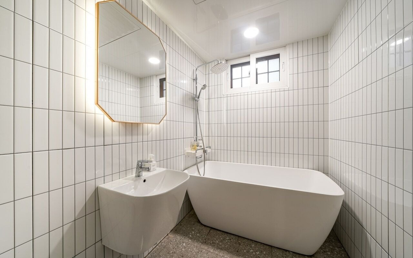 Bathroom 3, JEONG SEONG HOTEL, Nam