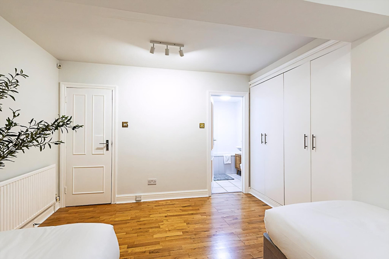 Bedroom 3, Charming Two-Bedroom Flat in West Hampstead, London