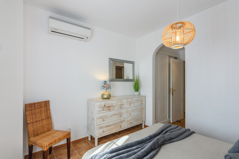 Room 2, Flat Near Beach in Isla Canela, Huelva