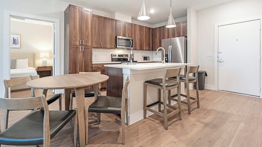 Private kitchen 2, Landing Apartments near Navarro ISD, Guadalupe