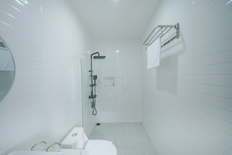 Bathroom 5, Ayodhya Villa 2 Jogja, Yogyakarta
